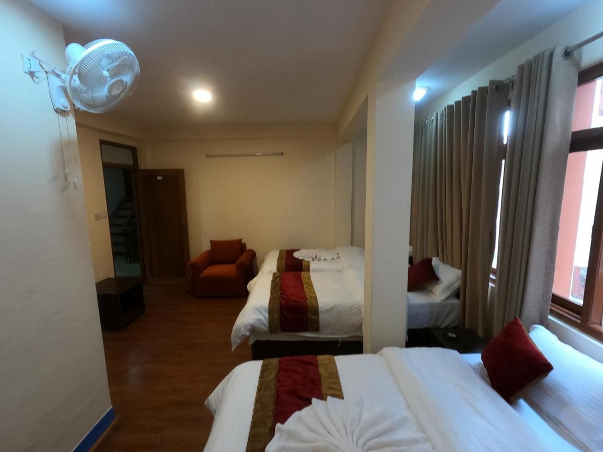 Hotel Silver Jubilee Kathmandu Bagian luar foto